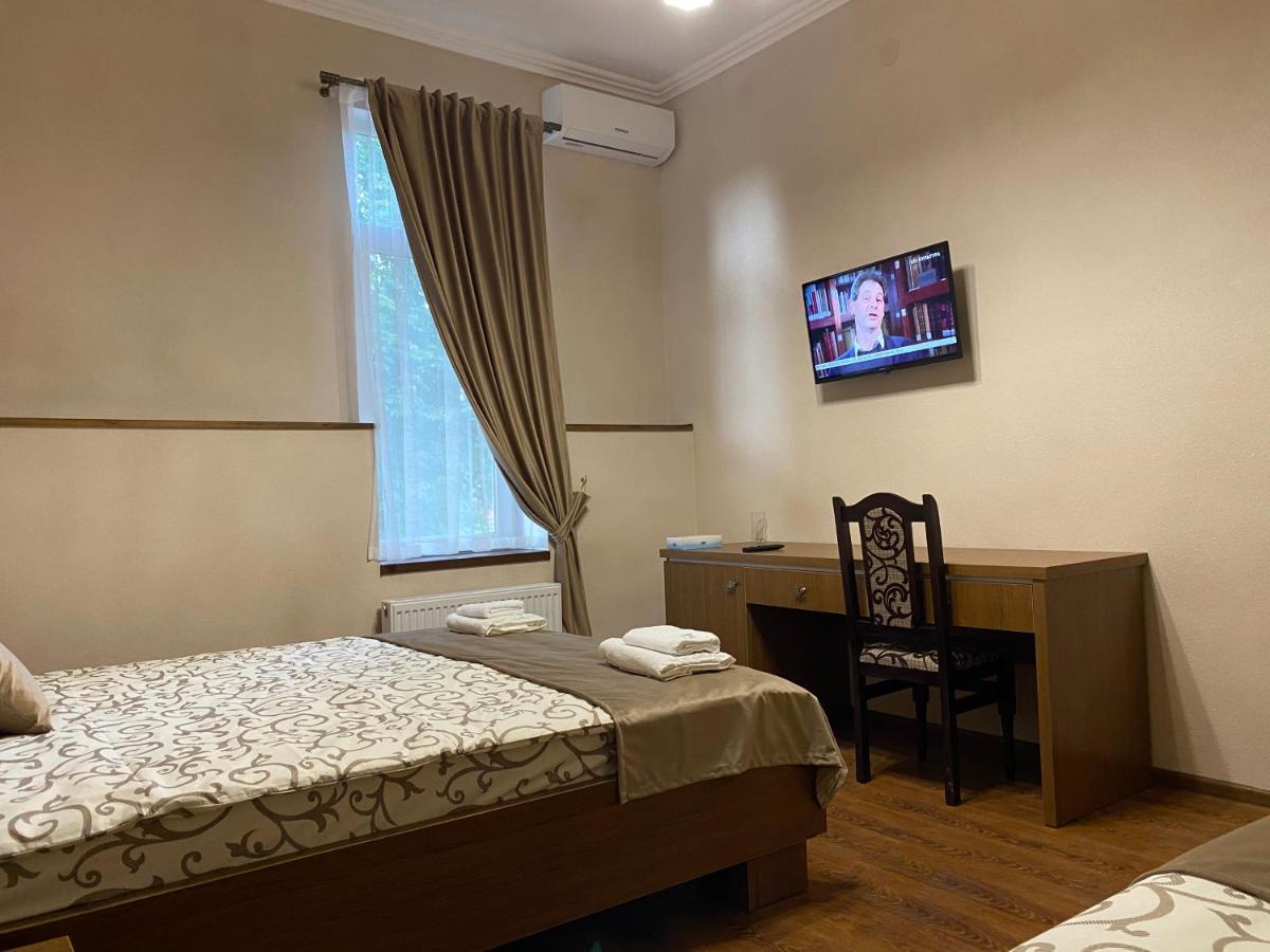 Grand Hotel Mohyliv-Podilskyi Buitenkant foto