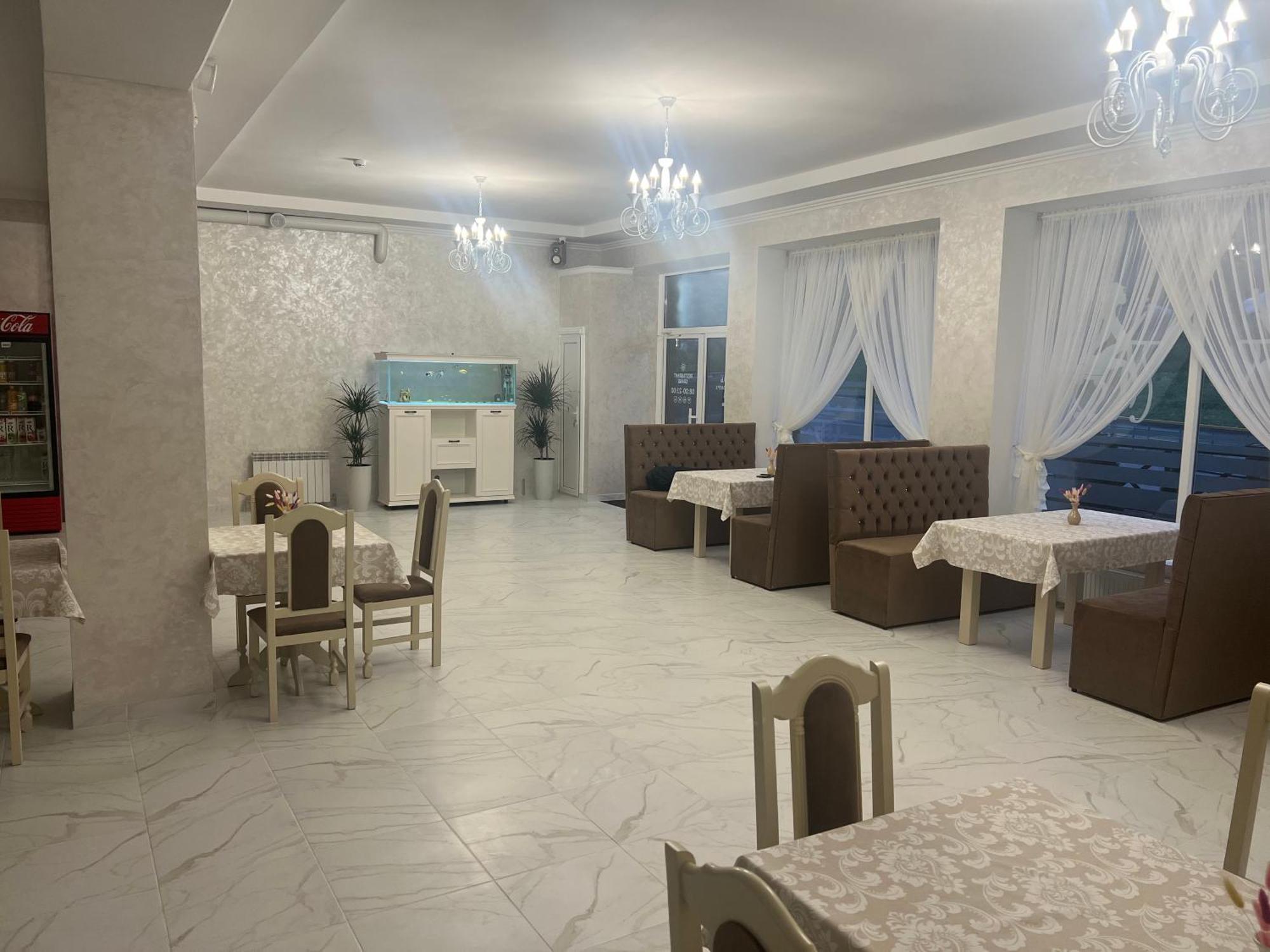Grand Hotel Mohyliv-Podilskyi Buitenkant foto